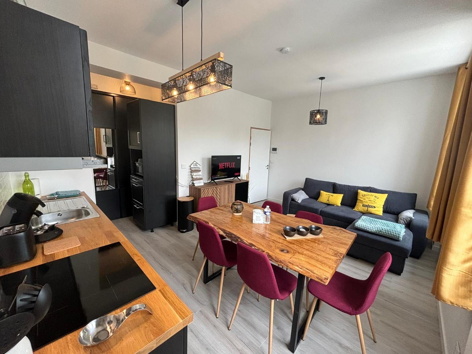 Au Coeur Du Marche, Appartement Confort, Centre-Ville Royan Kültér fotó